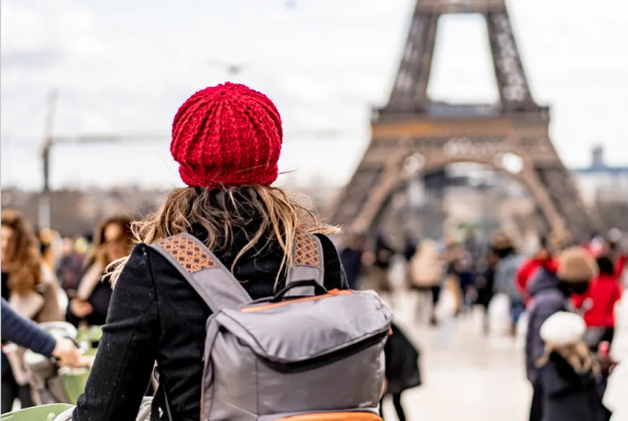 ESTUDIAR EN FRANCIA. La Universidad del Norte Santo Tomás de Aquino invita a estudiantes universitarios a una charla informativa sobre becas francesas. / PEXELS