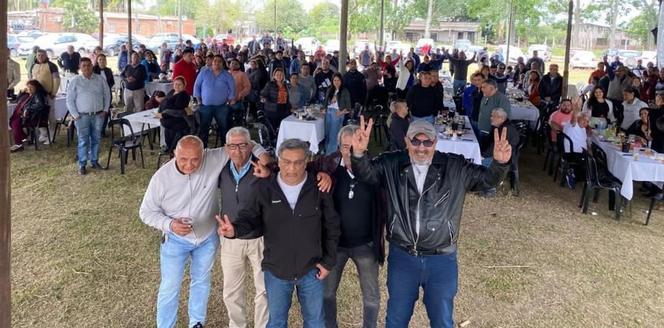 Dimes y diretes: Catalán, de recorrida por la Capital, por Bella Vista y por Las Talitas