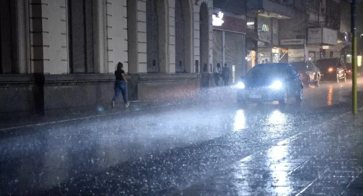¿La lluvia llegó para quedarse? Qué dice el pronóstico del tiempo para Tucumán