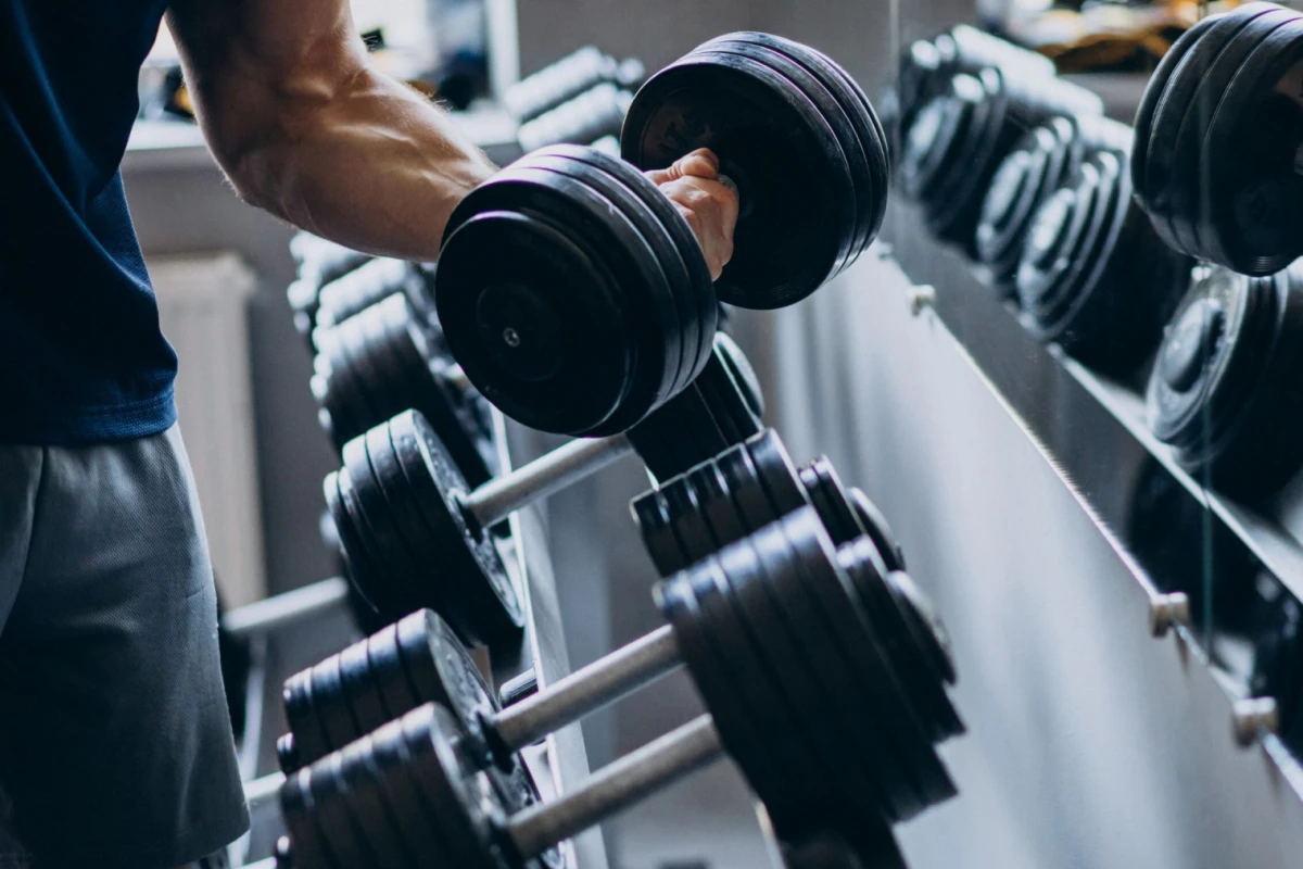 ¿Cómo hacer crecer tus músculos con pocas repeticiones?