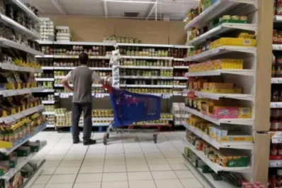 Supermercados rechazan aumentos desmedidos y tensan la negociación con proveedores