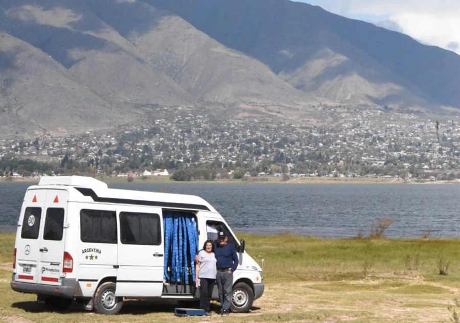 OTRA FORMA DE PASEAR. Juan y María llegaron a Tafí desde Córdoba.