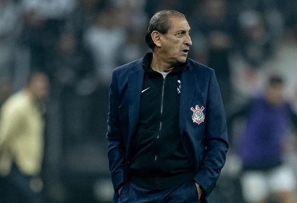 Ramón Díaz fue despedido de Corinthians, menos de un mes después de haber sido campeón