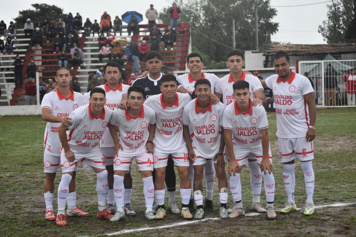 Unión Simoca sigue como líder en la Liga Tucumana