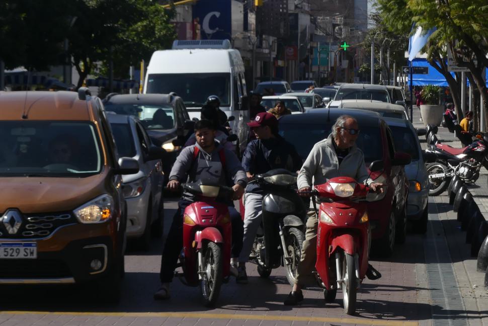 SUPERADOS. La Dnrpa informó que en 2024 se patentaron 6.740 autos.