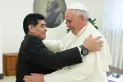 Me puedo arrodillar para pedirte perdón: la llamativa anécdota del encuentro entre Maradona y el papa Francisco