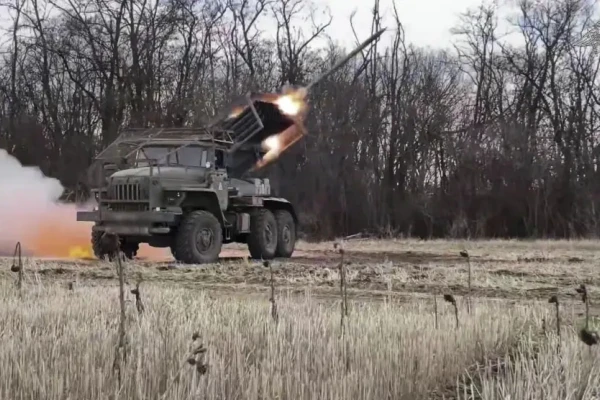 La tregua de Pascua no duró ni 30 horas: Moscú y Kiev se acusan de violar el acuerdo