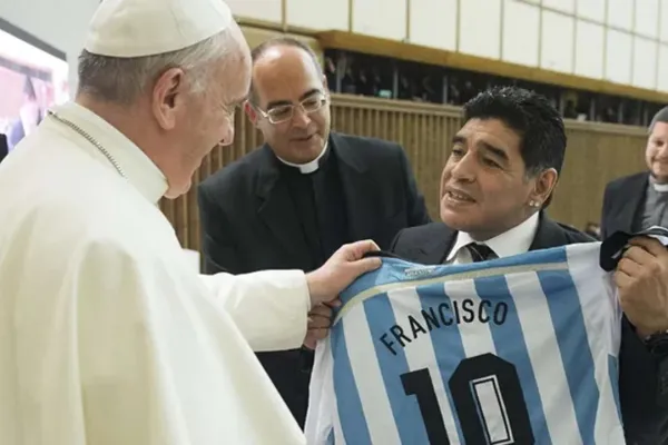 Ni Maradona ni Messi, el papa Francisco sorprendió a todos cuando eligió al mejor futbolista