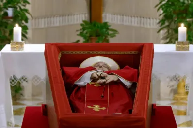 Así se organiza el funeral del Papa: roles, tiempos y tradiciones del Vaticano