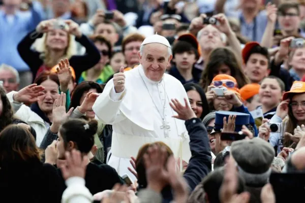 No balconeen la vida y no se dejen anestesiar el alma: las citas virales del Papa de los jóvenes