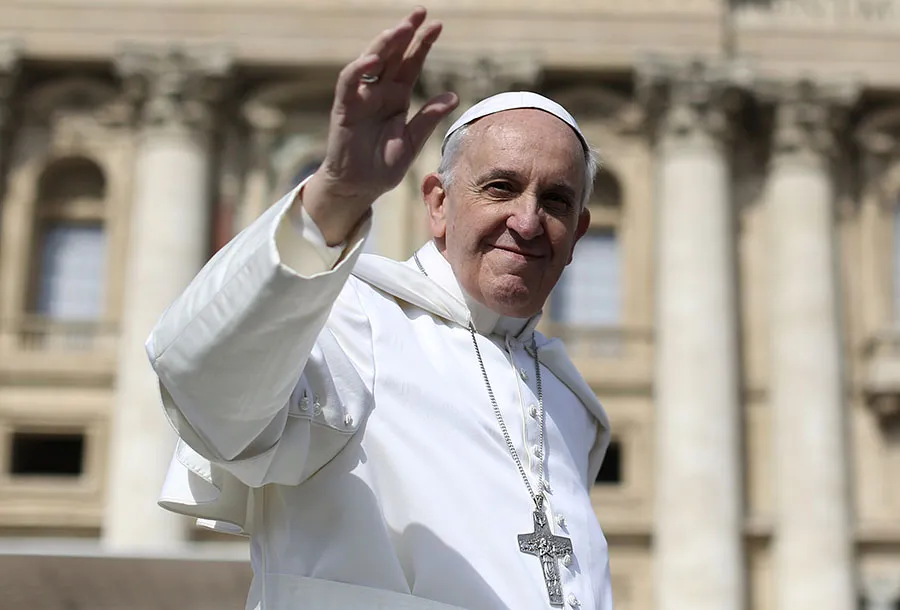 El Papa que fue malo o bueno, según el lado de la grieta