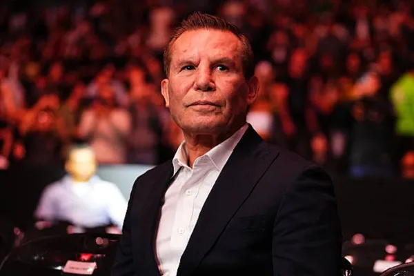 La llamativa reacción de Julio César Chávez al enterarse que su hijo peleará con Jake Paul
