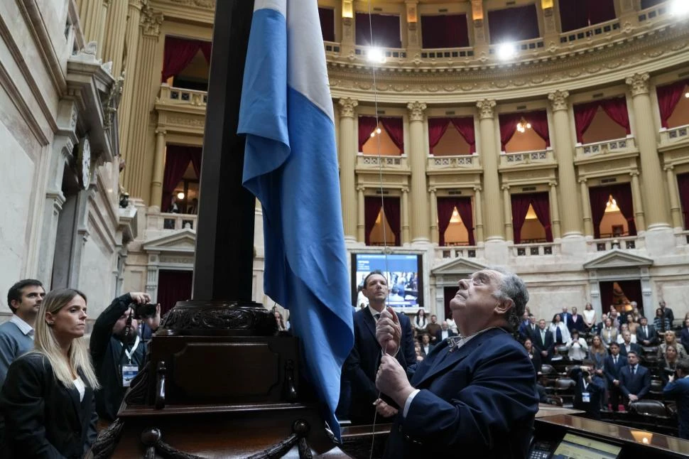 RECONOCIMIENTO. La Cámara de Diputados pospuso su actividad para homenajear la figura de Francisco.