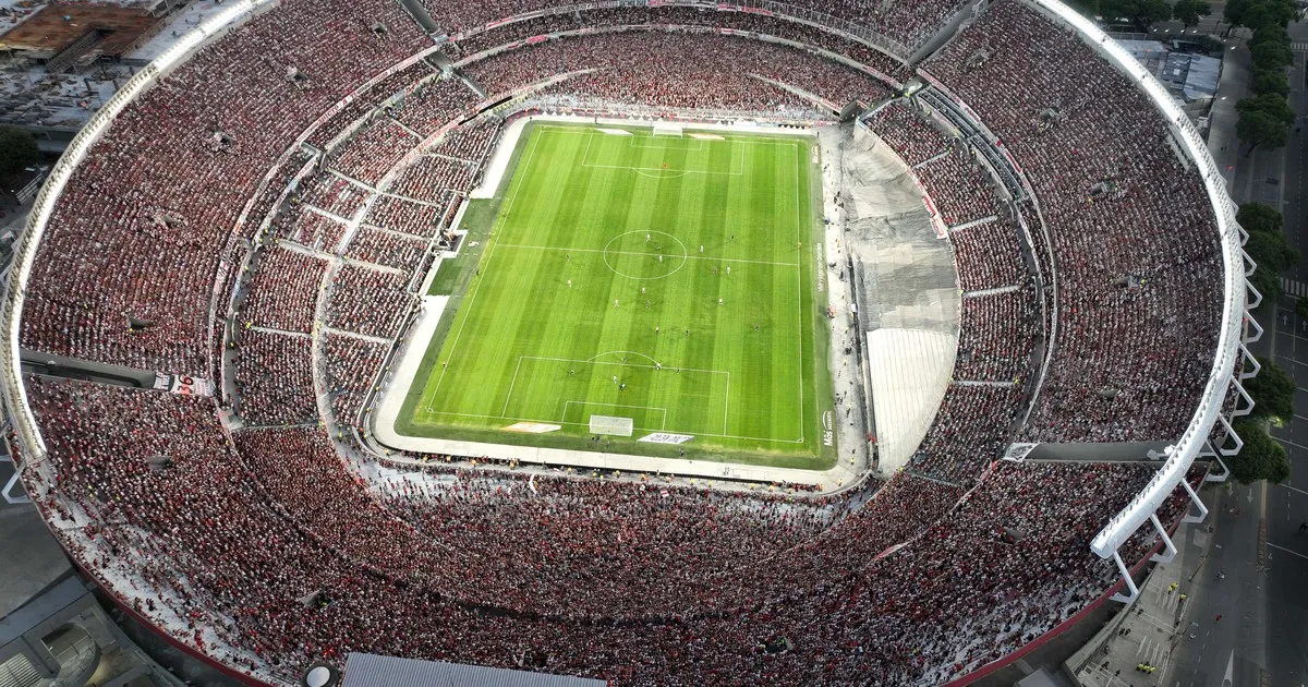 Se agotaron las entradas para el Superclásico entre River y Boca: el récord que rompieron los fanáticos “Millonarios”