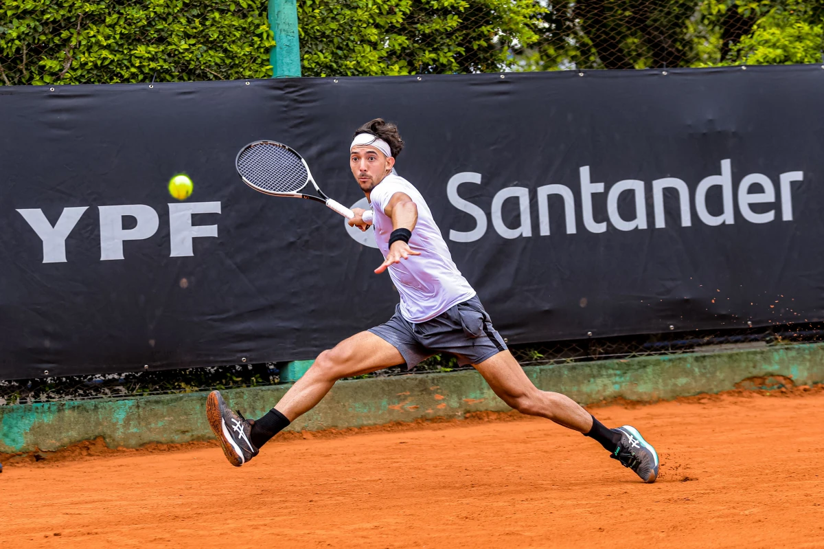Brilló en el tenis de mesa, lo cambió por el tenis, una grave lesión hizo tambalear su carrera y en el Challenger de Tucumán volvió a sonreír