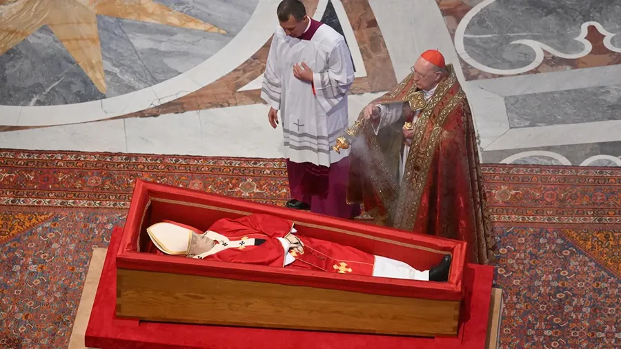 El cuerpo del papa Francisco no fue embalsamado: se utilizó una técnica especial para conservarlo