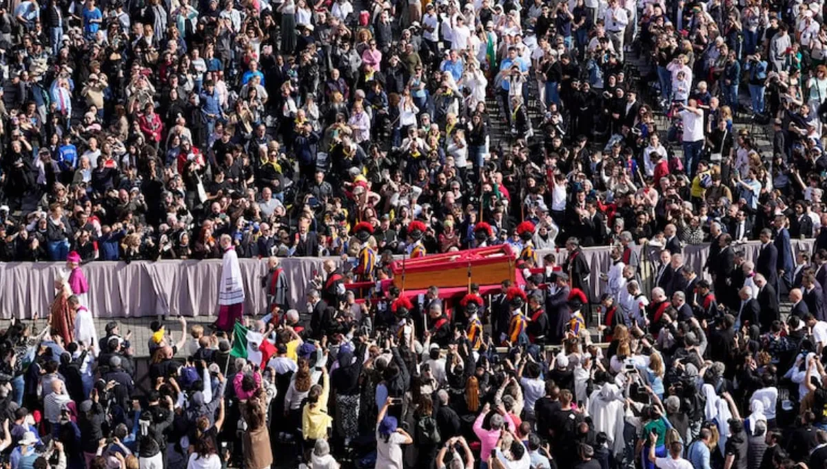 Se conoció cómo será el cortejo fúnebre del papa Francisco: detalles, recorrido, horario y cómo verlo en vivo