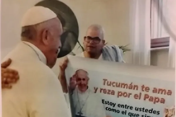 Fue mascota de Atlético Tucumán, conoció al Papa Francisco en persona y se lamenta no haberle regalado una camiseta del Decano
