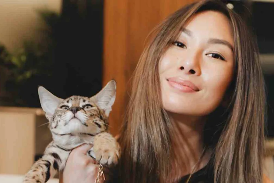 La nueva multimillonaria más joven es hija de inmigrantes chinos.