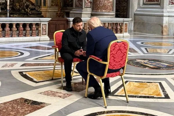 Zelenski, tras su reunión con Trump en el Vaticano: Esperamos un alto el fuego total y una paz duradera