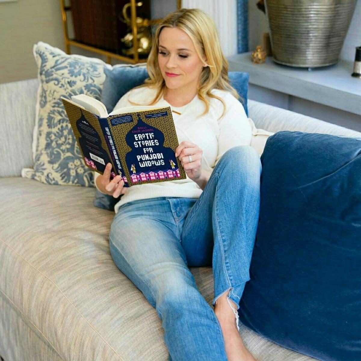 De un club de lectura a una empresa multimillonaria: el imperio de Reese Witherspoon