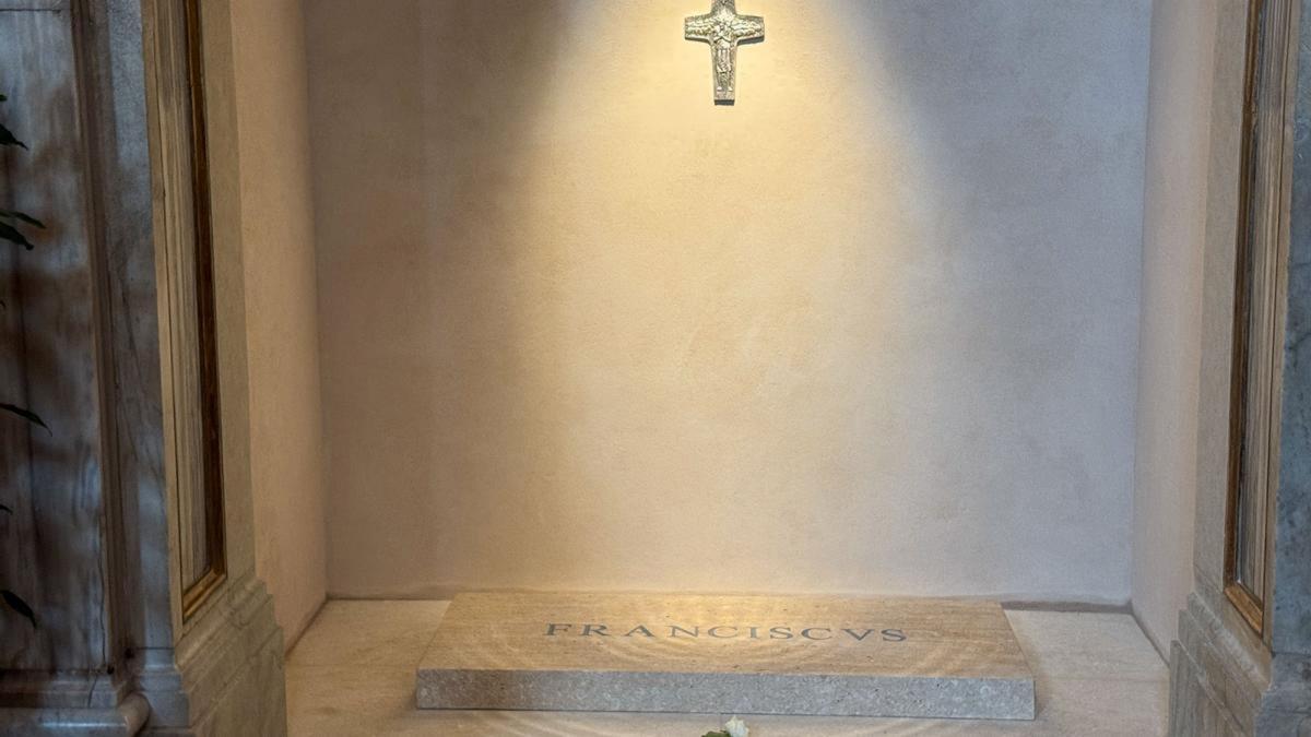 Así es la tumba del papa Francisco