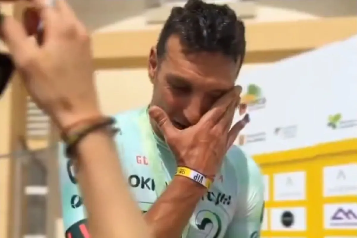 La emoción de Lionel Scaloni al terminar una competencia de ciclismo, que quedó marcada por una tragedia