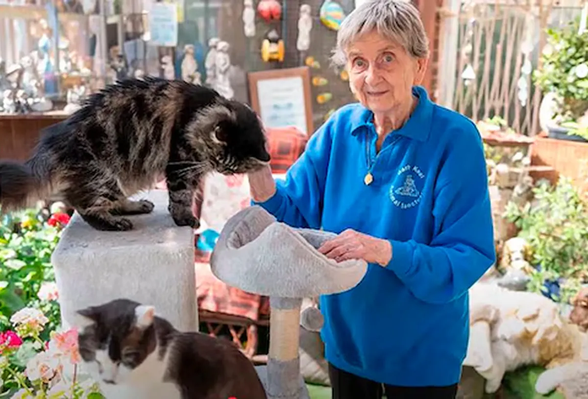 Barby Keel inició su labor cuando quedó al cuidado del perro de un soldado.