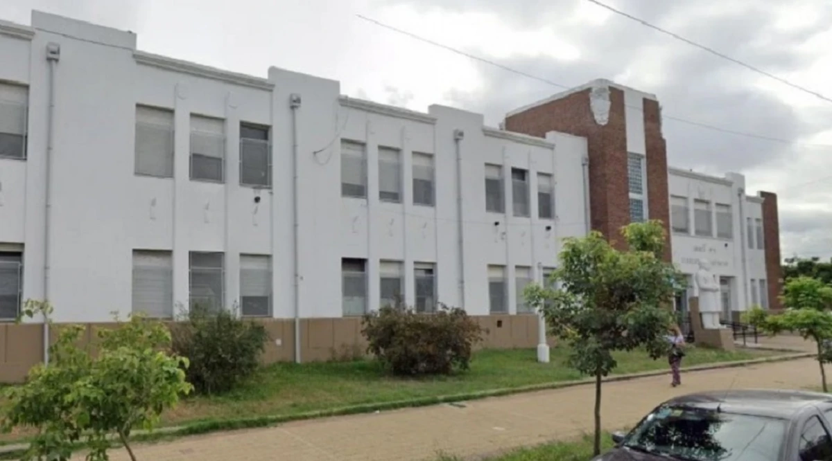 La Plata: el director de un colegio fue agredido por el padre de una alumna y debió ser hospitalizado