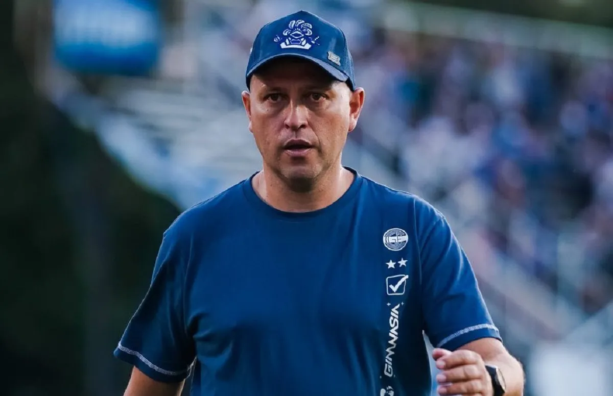 Se optó por darle una vida más: los motivos por los que Diego Flores sigue en Gimnasia de La Plata