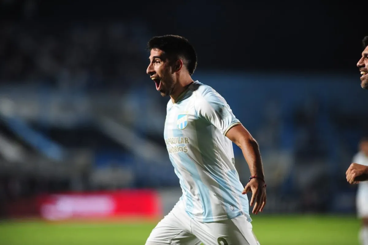 Mateo Bajamich hizo el primer gol para Atlético.
