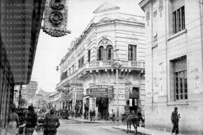Recuerdos fotográficos: la esquina de la tienda y de la escuela