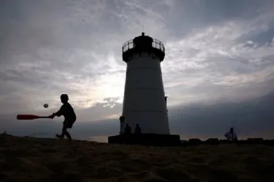 Qué es la crianza faro, la propuesta de enseñanza que es tendencia y busca equilibrar firmeza, autonomía y afecto