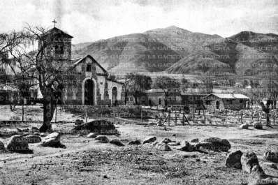 Recuerdos fotográficos: la iglesia, 80 años atrás