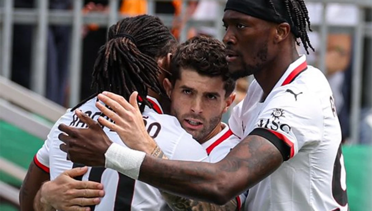EN ITALIA. Milan visitará a Genoa en busca de recuperar posiciones en la tabla.