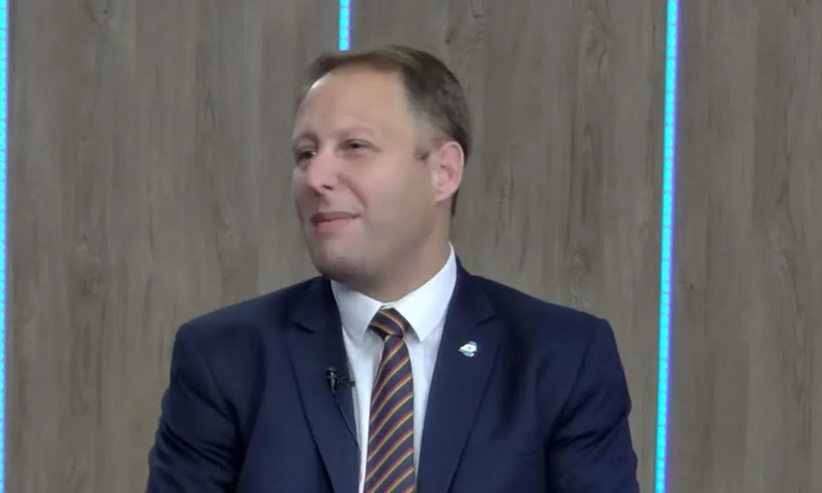 ALBACA. Habló de una deuda sin aval del Concejo.