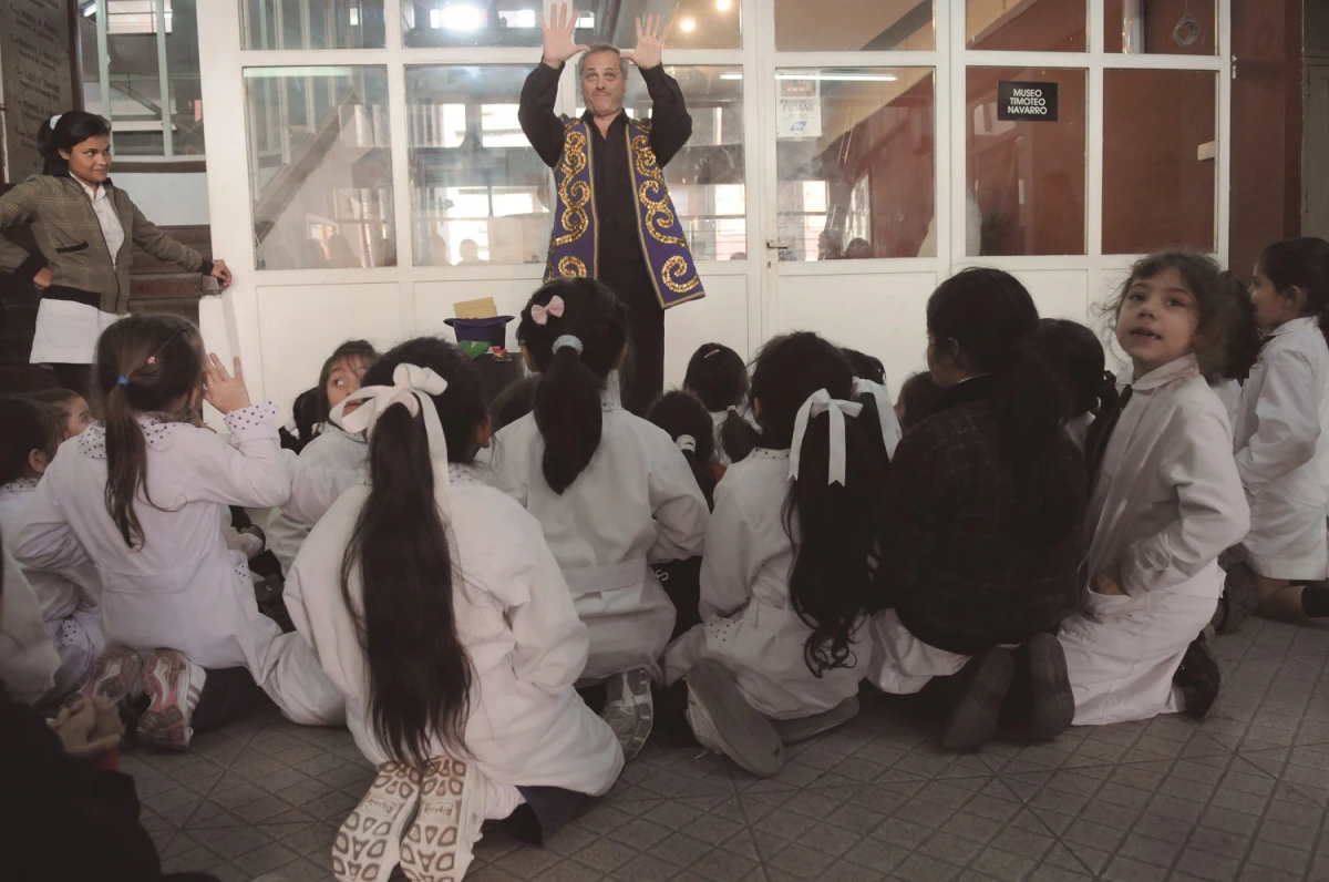 EXPERIENCIA PARA TODAS LAS EDADES. El infantojuvenil Mayito de las Letras precede a la cita para adultos. 