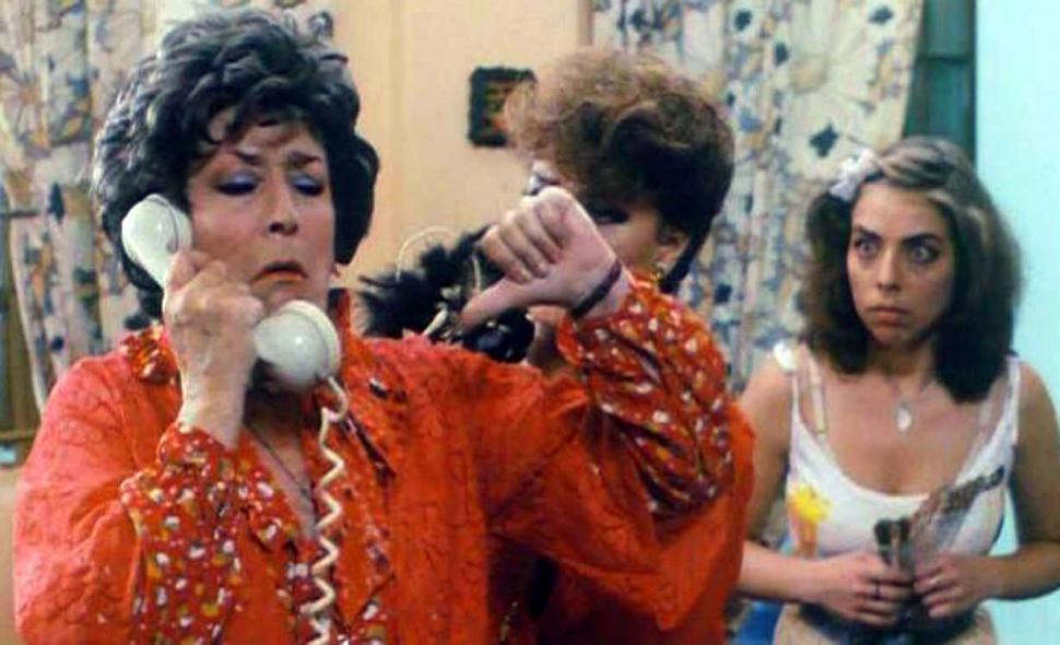 EMBLEMA. “China” Zorrilla y el teléfono, una dupla letal en la película.