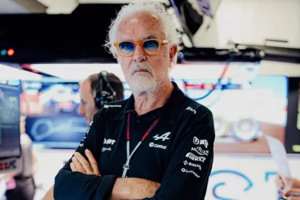 Briatore obliga a Colapinto a levantar el pie del acelerador