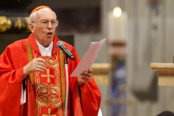 Cardenal Re: “Pidamos al Espíritu Santo el Papa que la humanidad necesita hoy”
