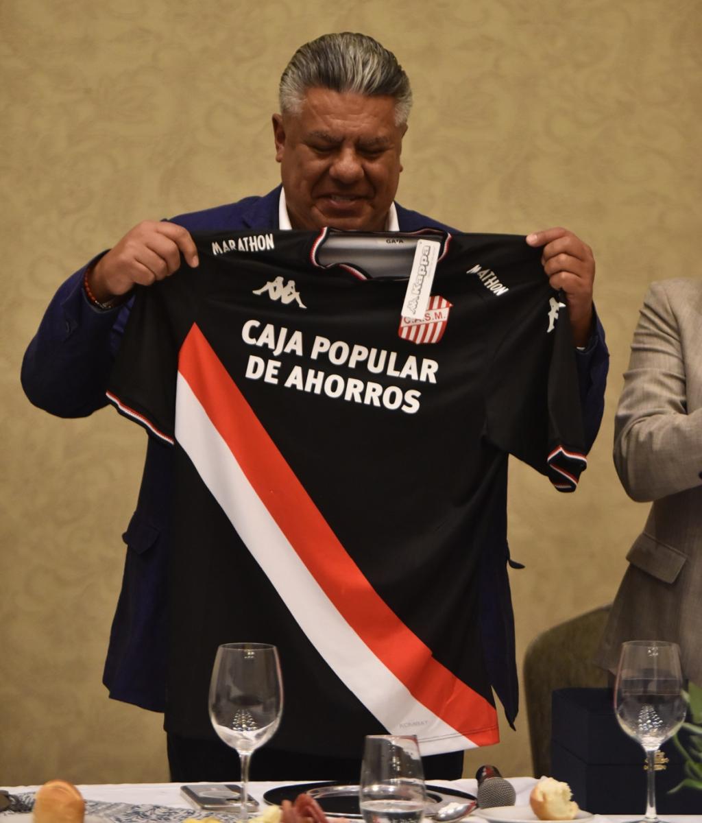 Un manto con historia: San Martín homenajea al Libertador con su nueva camiseta