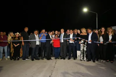 Una directora de escuela de Simoca fue detenida durante un acto oficial