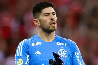 Balas y tensión en el regreso de Flamengo a Río de Janeiro