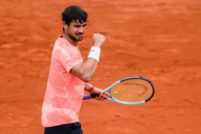 Mariano Navone ganó en su debut en el Roma Open y será el rival de Jannik Sinner en su regreso a las canchas