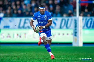 La trágica muerte de una estrella del rugby: su auto fue embestido por un tren en Francia