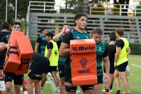 Se perdió un Mundial por lesión, Contepomi lo convocó a Los Pumas y afronta su primera experiencia profesional en Tarucas