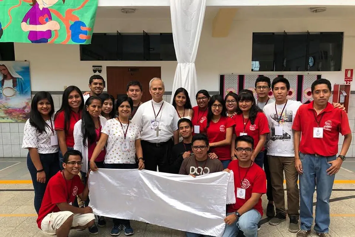 Así cantaba villancicos el Papa León XIV en 2014: el video en Perú que emocionó en redes