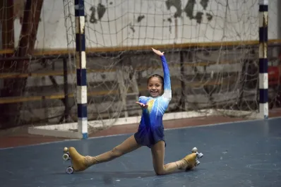 La joven promesa tucumana del patín: con ocho años, ganó una medalla de plata en una competencia internacional con la Selección Argentina