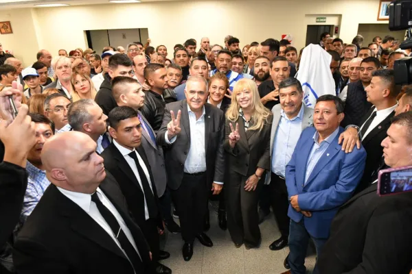 El jaldismo reunió al Consejo del PJ y les envió un mensaje a los antimileístas