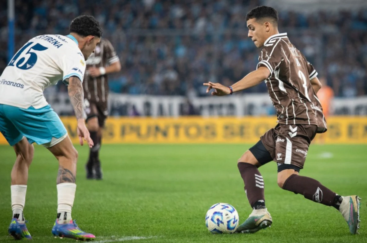 Platense dio el batacazo y eliminó a Racing del Apertura